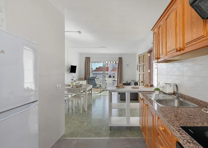 Ocean Breeze Penthouse Floritas